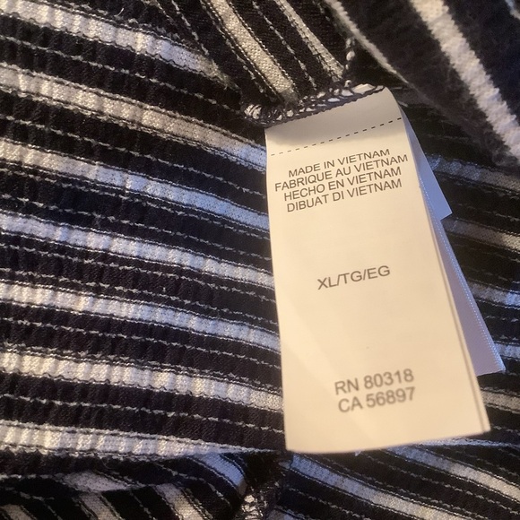 Lucky Brand Off-Shoulder Navy Stripe Long Sleeve Top XL NWT - Picture 5 of 9